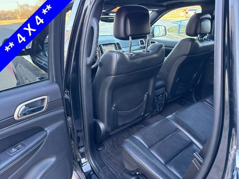 Used 2017 Jeep Grand Cherokee Limited image 7