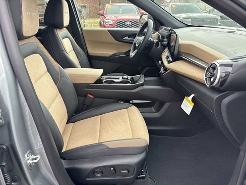 New 2026 Chevrolet Equinox ACTIV w/ Convenience Package III AWD/4WD image 27