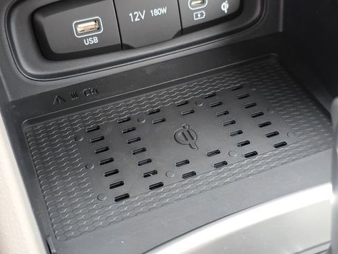 New 2026 Hyundai Venue SEL FWD image 30