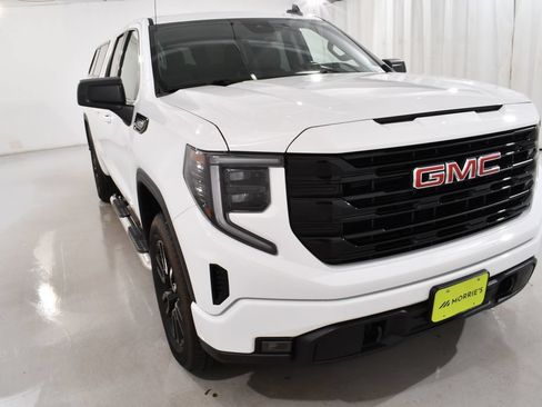 Used 2023 GMC Sierra 1500 Elevation AWD/4WD image 4