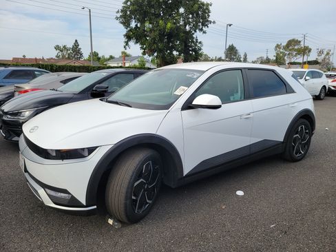 Used 2024 Hyundai Ioniq 5 SEL RWD image 1