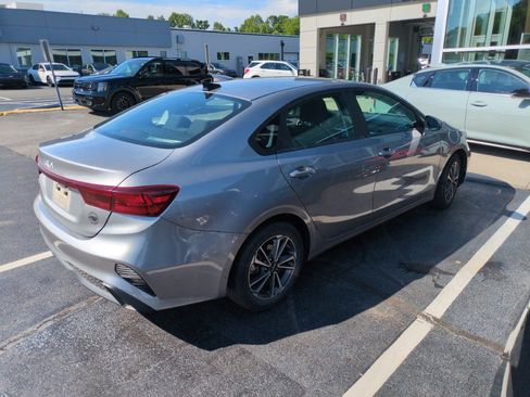 Used 2023 Kia Forte LXS FWD image 5