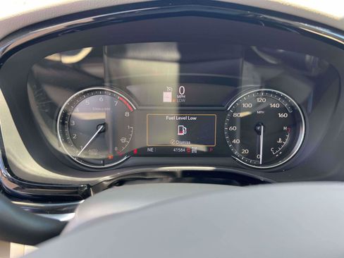 Used 2023 Cadillac XT6 Premium Luxury image 14