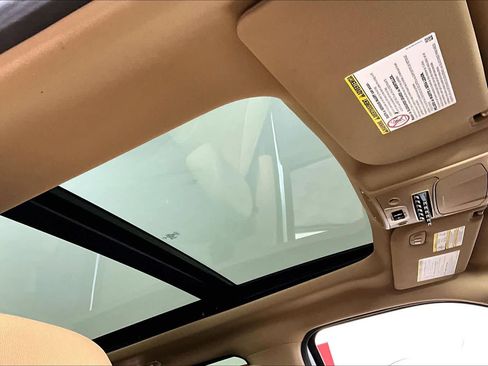 Used 2022 Ford F250 Lariat w/ Lariat Ultimate Package image 12