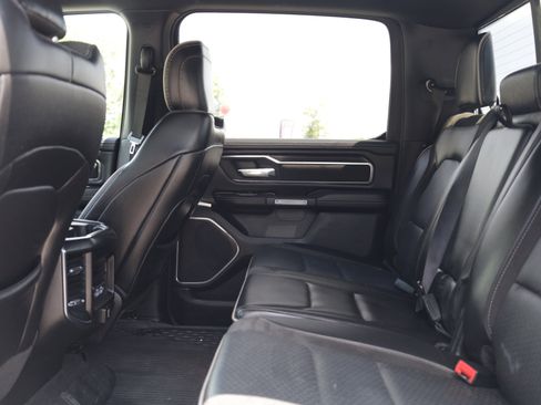 Used 2023 RAM 1500 Laramie AWD/4WD image 9