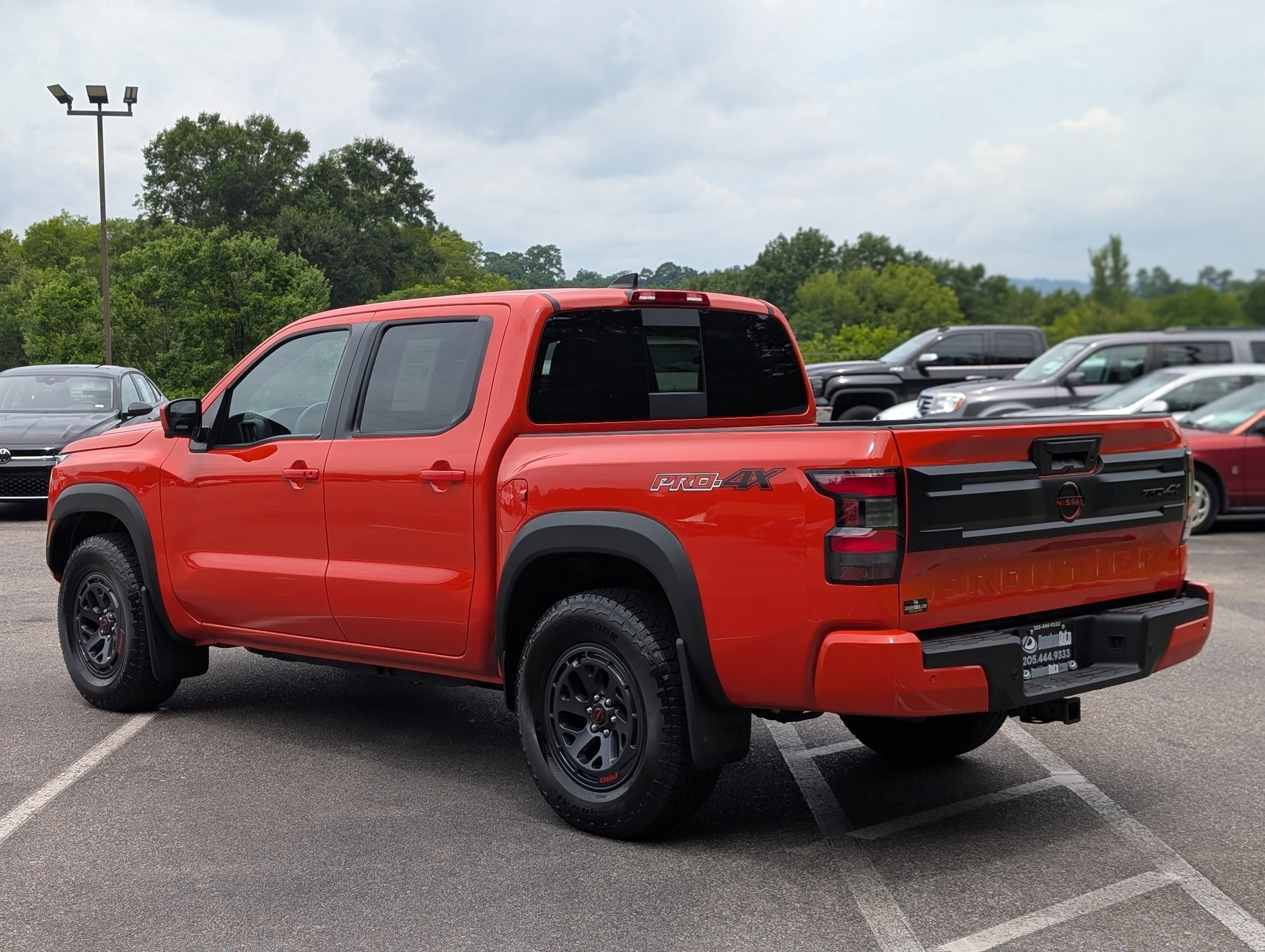 Used 2025 Nissan Frontier PRO-4X w/ Pro Convenience Package AWD/4WD image 7
