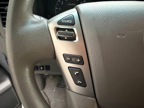Used 2017 Nissan NV 3500 SV w/ SV Technology Package RWD image 18