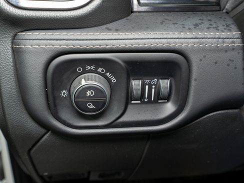 Used 2024 RAM 3500 Limited image 36