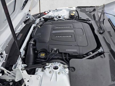 Used 2024 Jaguar F-TYPE R-Dynamic RWD image 19