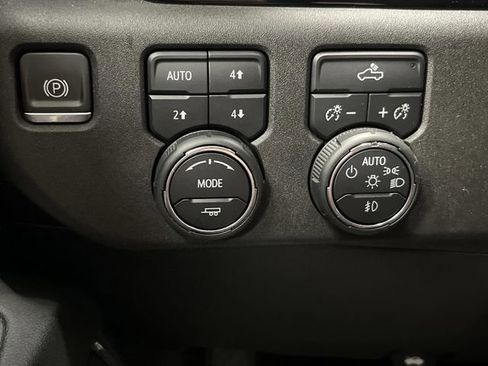 Used 2023 Chevrolet Silverado 1500 RST w/ Z71 Off-Road Package image 23