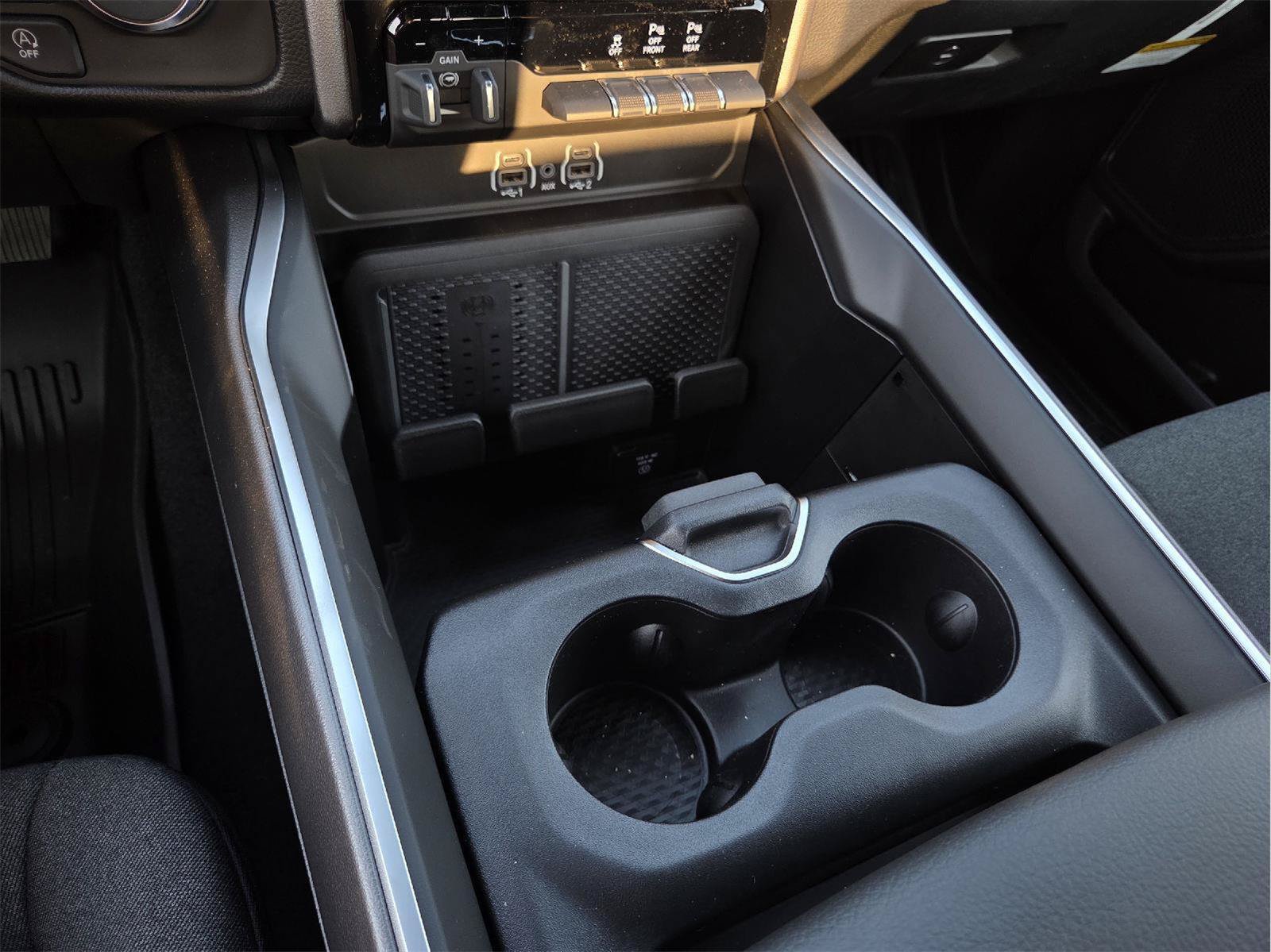 New 2026 RAM 1500 Big Horn AWD/4WD image 10