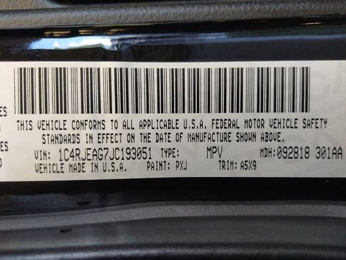 Used 2018 Jeep Grand Cherokee Laredo image 33