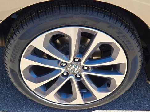 Used 2015 Honda Accord Sport image 10