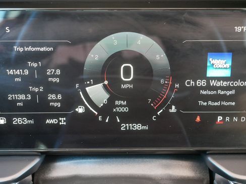 Used 2025 GMC Terrain Elevation image 21