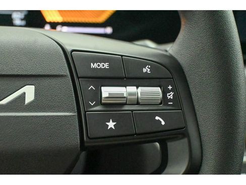 New 2025 Kia K4 image 21