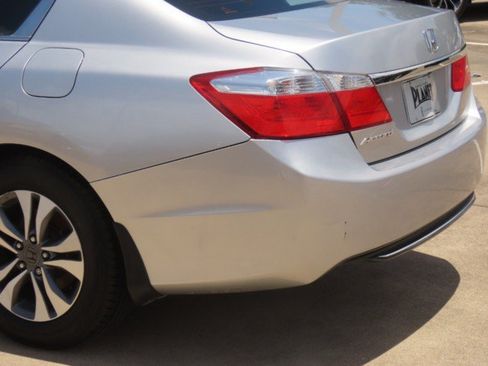 Used 2013 Honda Accord LX image 12