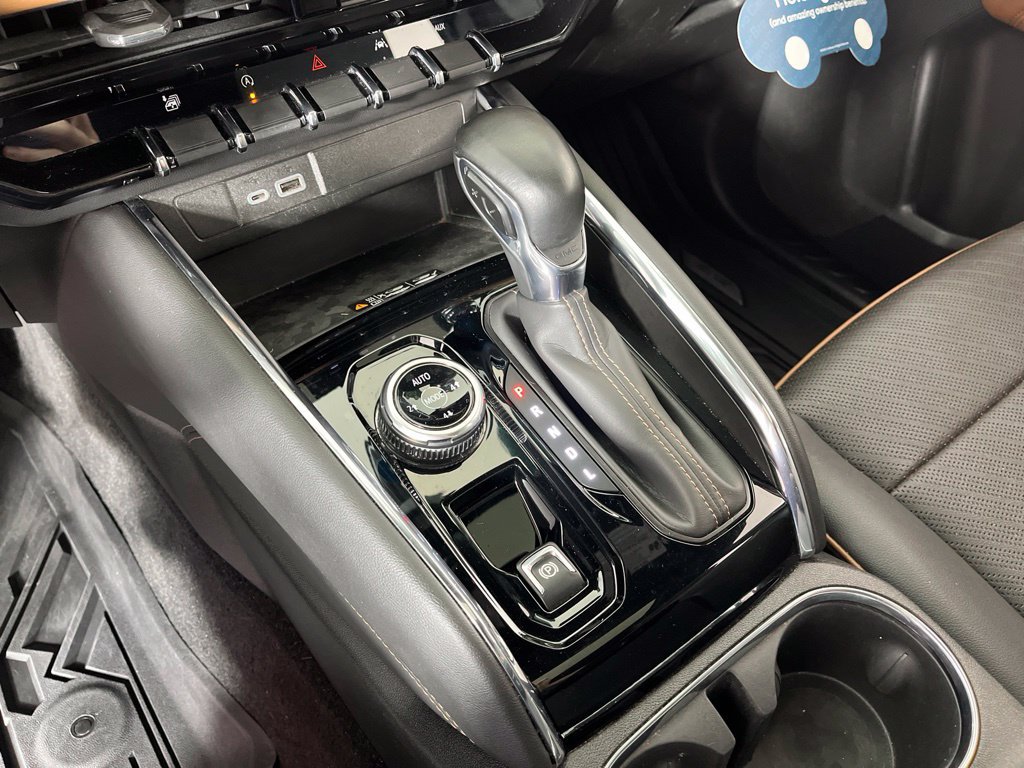 Certified 2023 GMC Canyon AT4 w/ AT4 Premium Package AWD/4WD image 36