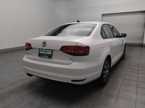 Used 2016 Volkswagen Jetta SE FWD image 9