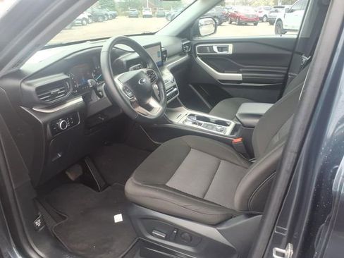 Certified 2024 Ford Explorer XLT AWD/4WD image 16