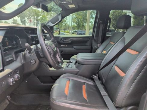 Used 2023 GMC Sierra 1500 AT4 w/ AT4 Premium Package AWD/4WD image 16