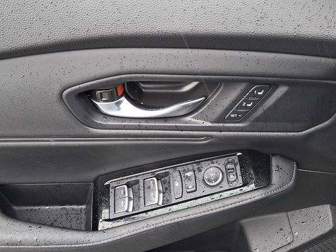 Used 2024 Honda Accord Touring image 12