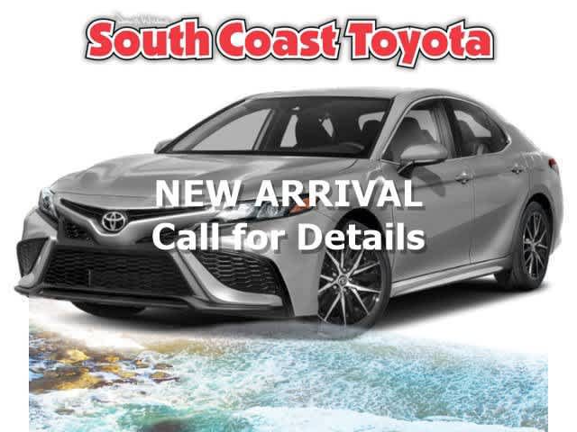 Used 2021 Toyota Camry SE FWD image 1