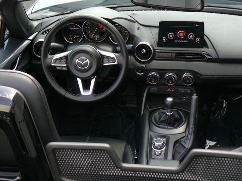 Certified 2021 MAZDA MX-5 Miata Grand Touring RWD image 6