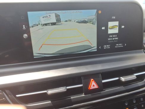 Used 2024 Kia Seltos S AWD/4WD image 9