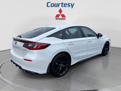 Used 2022 Honda Civic Sport image 6