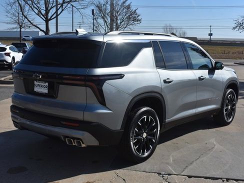 New 2026 Chevrolet Traverse LT w/ Sun and Wheel Package image 5