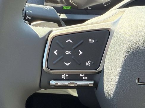 New 2026 Lexus ES 500e AWD/4WD image 18