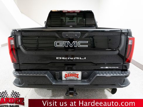 Used 2026 GMC Sierra 2500 Denali Ultimate AWD/4WD image 4