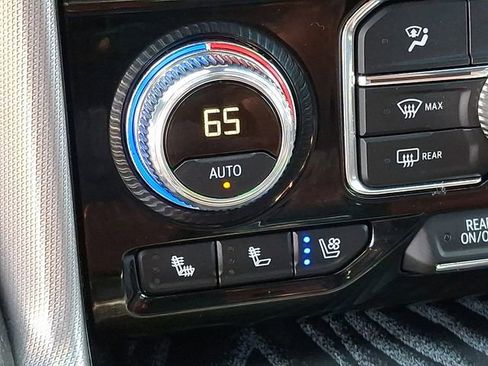 Used 2024 GMC Yukon Denali w/ Advanced Technology Package image 23