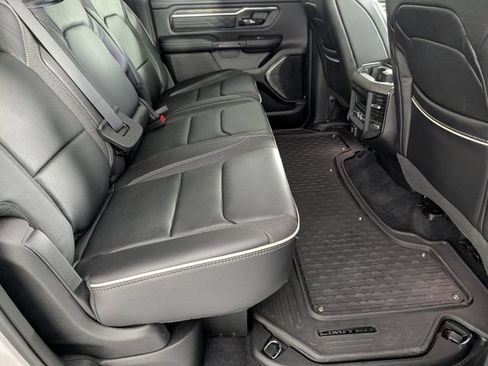 Used 2025 RAM 1500 Limited AWD/4WD image 30