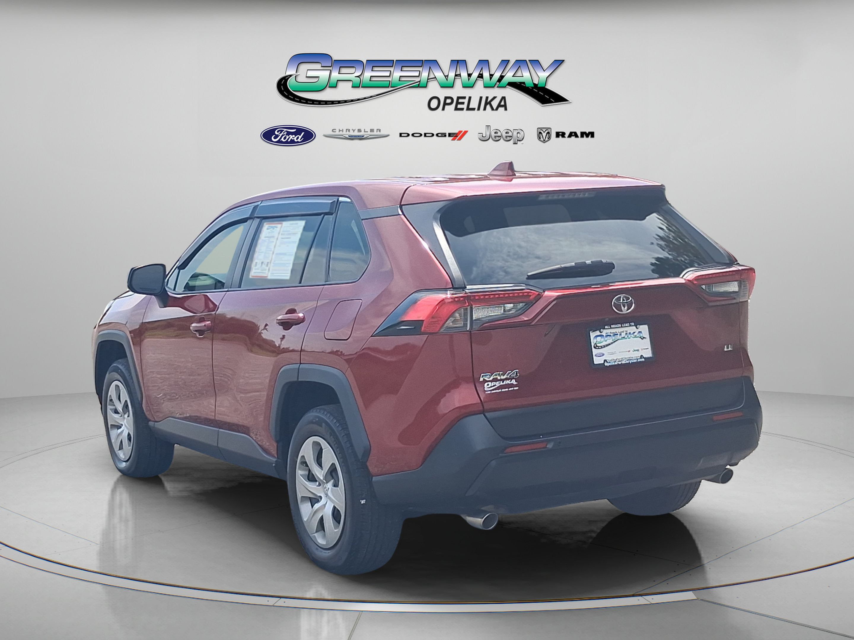 Used 2023 Toyota RAV4 LE FWD image 5