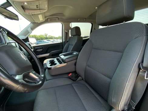 Used 2018 Chevrolet Silverado 1500 LT w/ All Star Edition AWD/4WD image 9