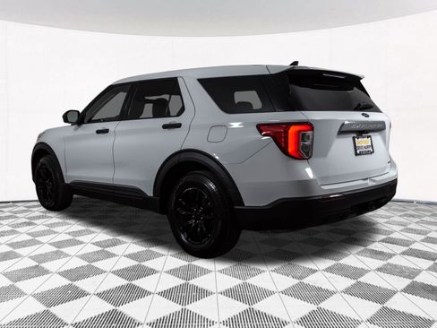 Used 2021 Ford Explorer 4WD w/ Class III Trailer Tow Package image 16