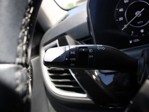 Used 2024 Kia Seltos X-Line AWD/4WD image 11