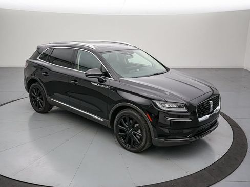 Used 2023 Lincoln Nautilus Reserve w/ Monochromatic Package AWD/4WD image 2