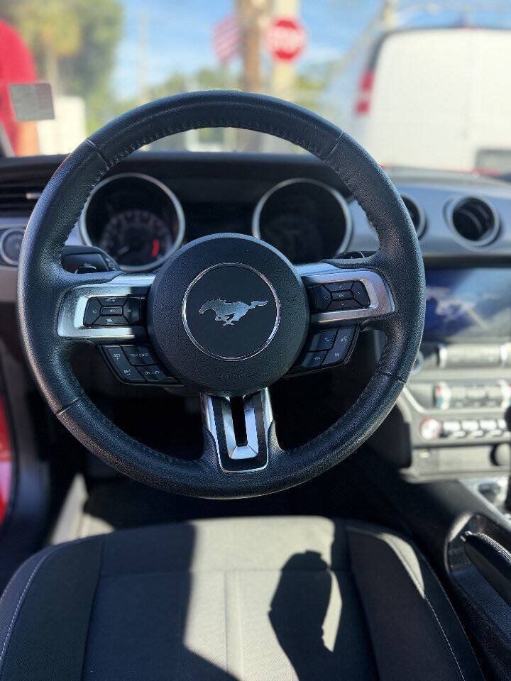 Used 2019 Ford Mustang Coupe w/ Equipment Group 101A RWD image 13