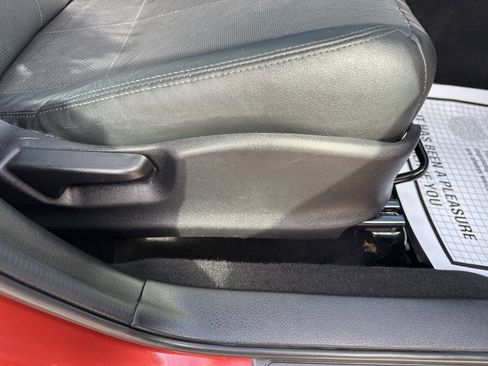 Used 2011 Subaru Forester 2.5X Limited image 32