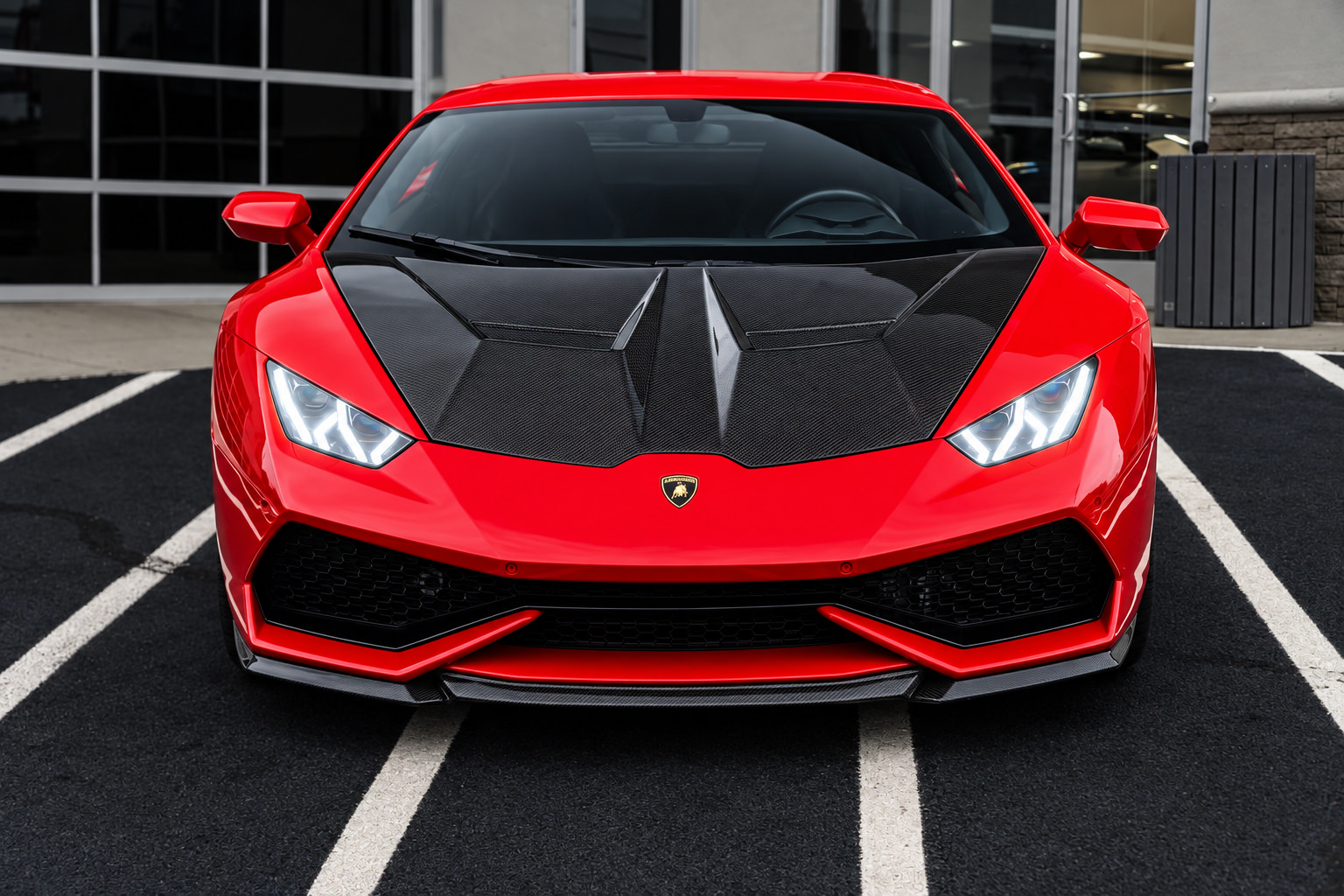 Used 2015 Lamborghini Huracan LP 610-4 AWD/4WD image 2