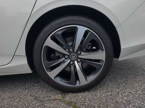 Certified 2024 Acura TLX w/ Technology Package FWD image 9