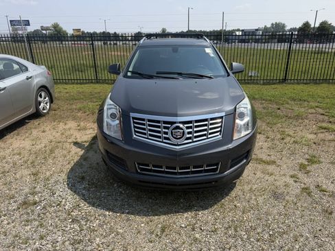 Used 2013 Cadillac SRX Luxury FWD image 2