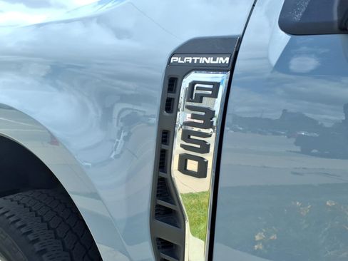 Used 2024 Ford F350 Platinum w/ FX4 Off-Road Package AWD/4WD image 18