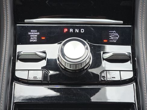 Used 2023 Jeep Grand Cherokee Summit AWD/4WD image 26