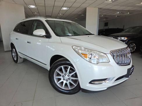 Used 2017 Buick Enclave Convenience FWD image 1