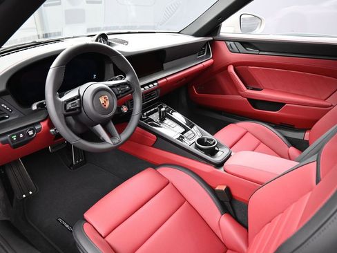 New 2026 Porsche 911 Carrera GTS RWD image 4