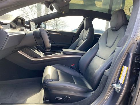Used 2022 Tesla Model S Plaid image 21