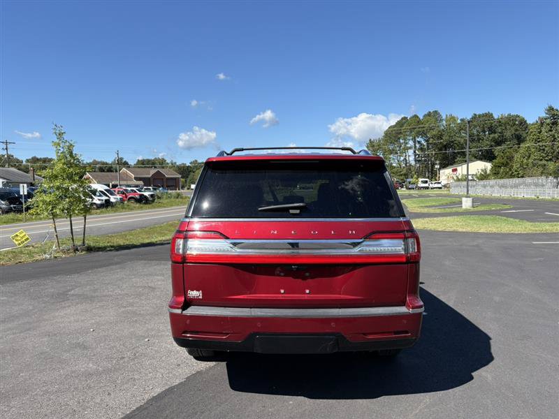 Used 2019 Lincoln Navigator Select w/ Cargo Package RWD image 4